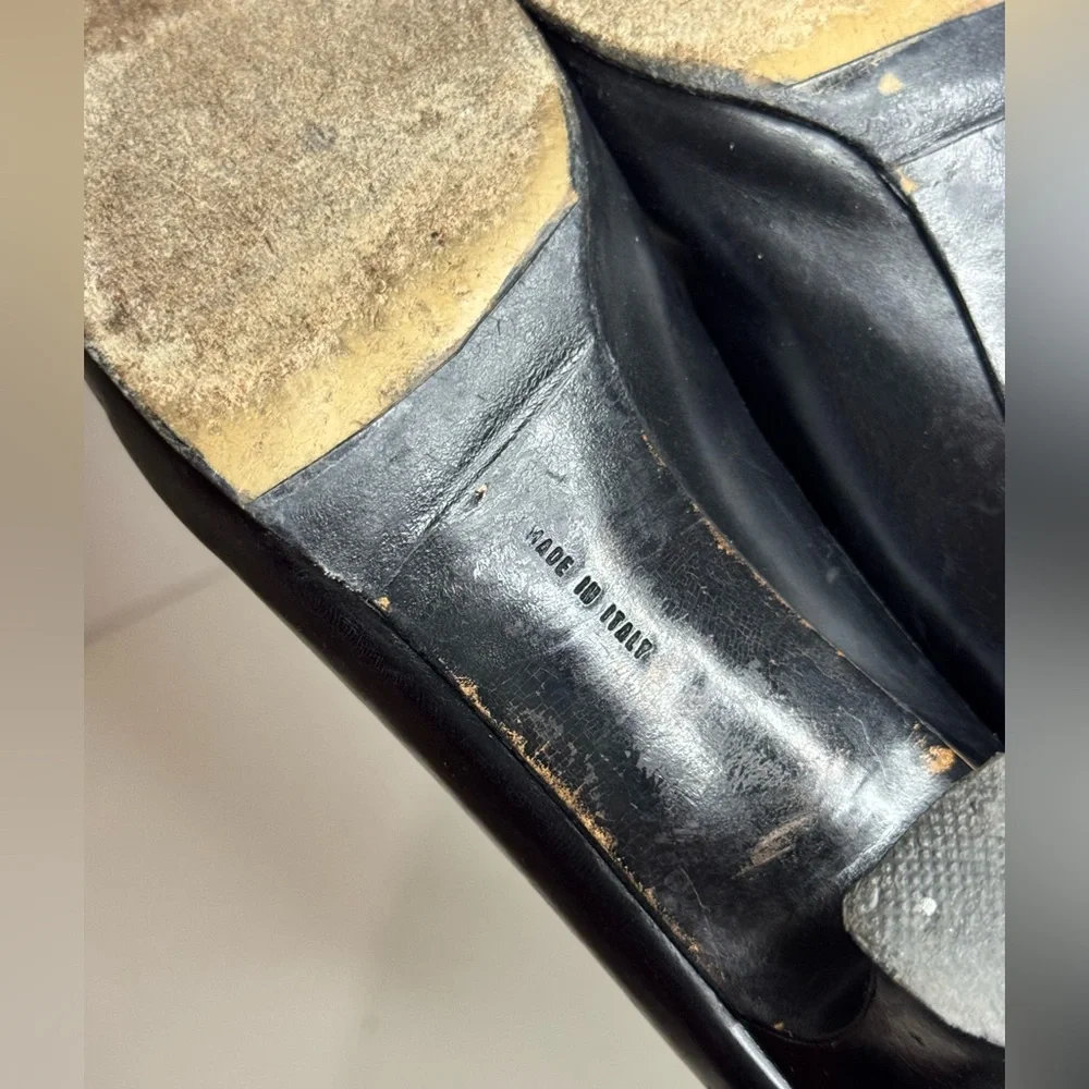 Salvatore Ferragamo Women’s Beautiful Classic 90’s Black Pump Heels Size 10